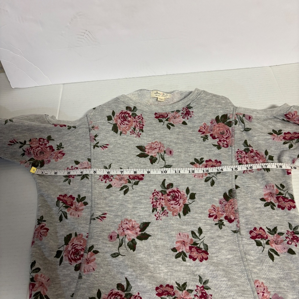 Ultra Flirt Long Sleeve Floral Cold ShoulderTop Size M Juniors - Picture 10 of 15
